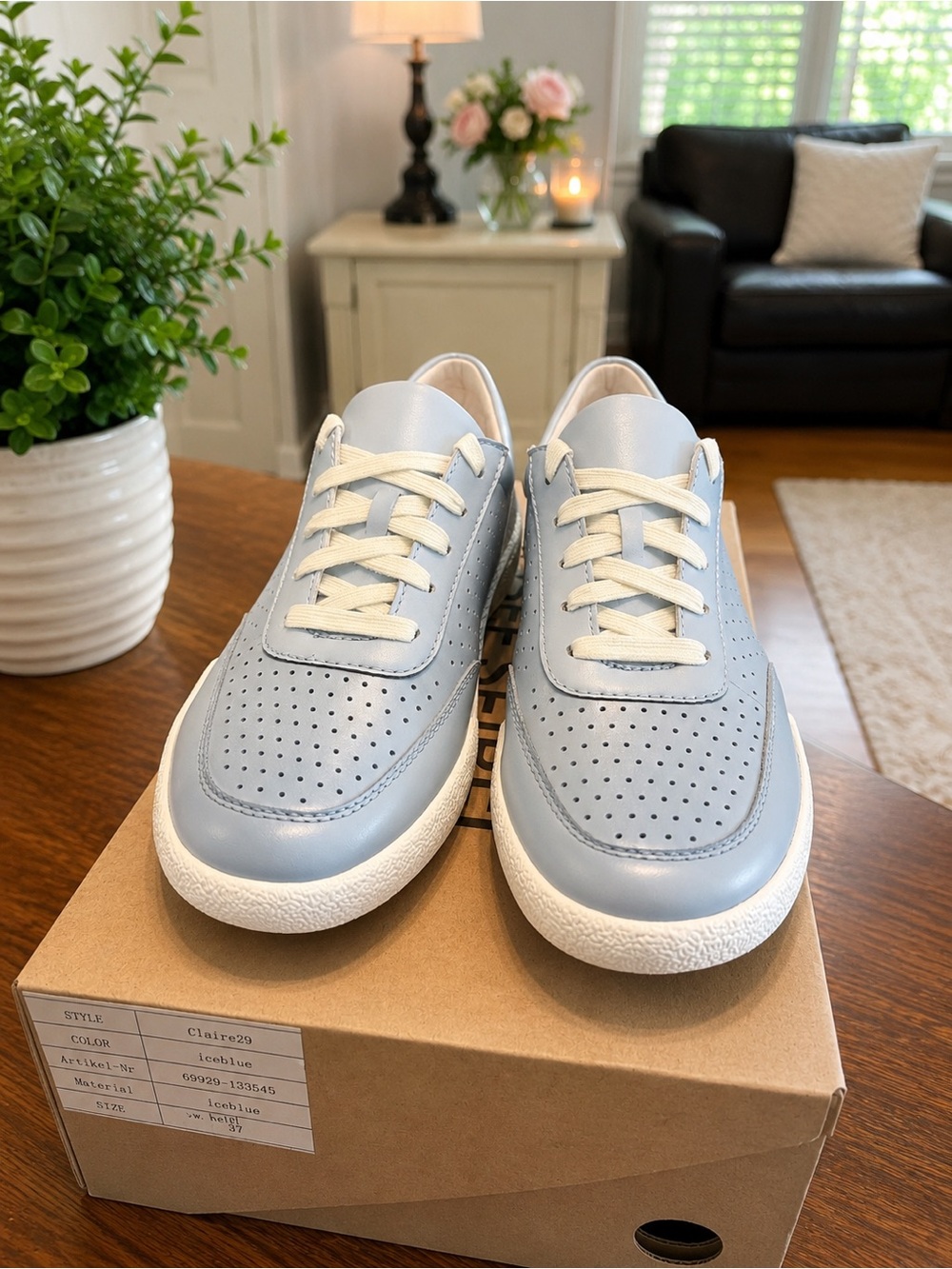 Josef Seibel Claire 29 Sneakers EU 37/US Women’s 6.5–7 Ice Blue Leather Sneakers